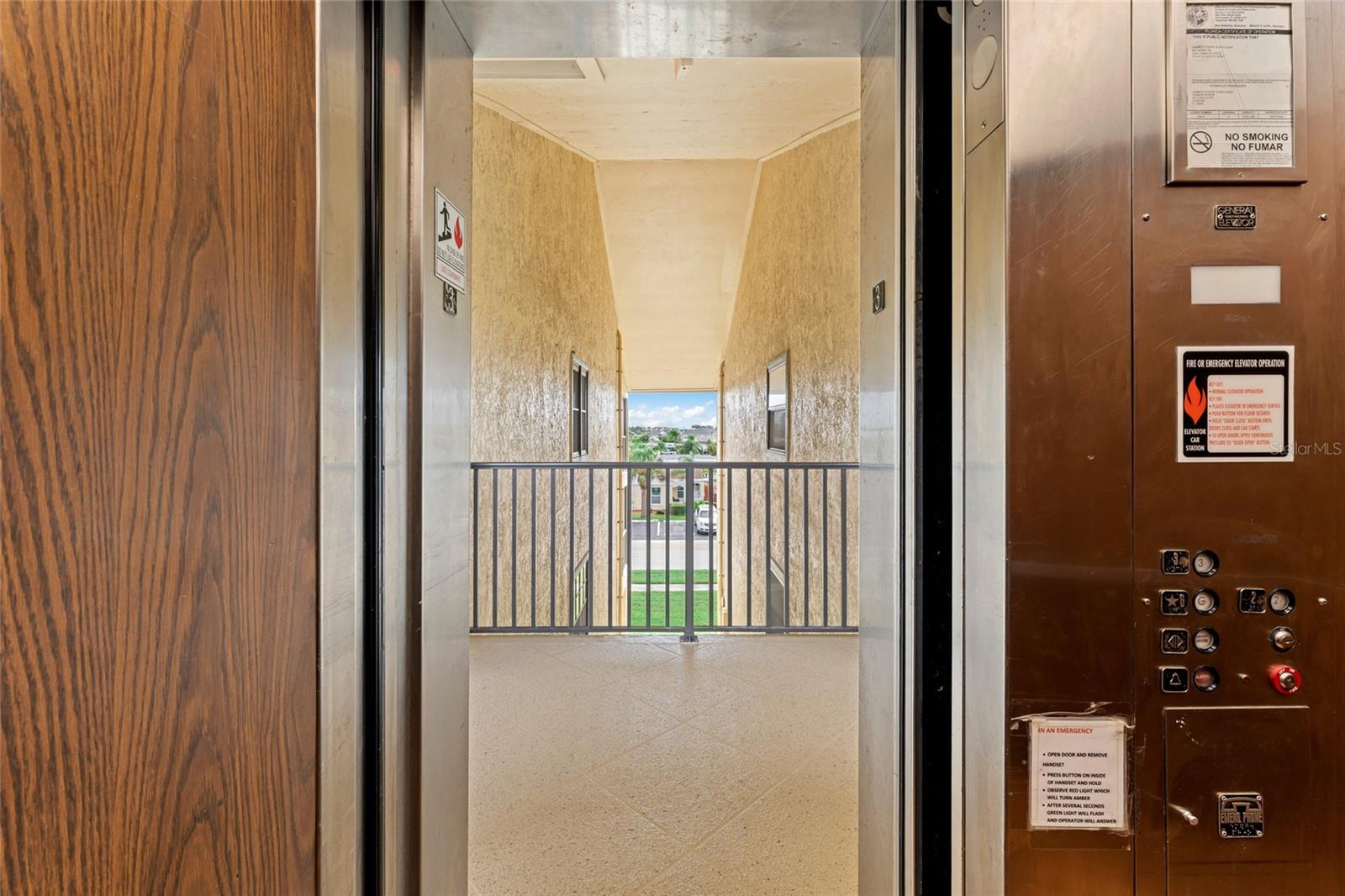 HARBOR POINTE CONDO - Residential