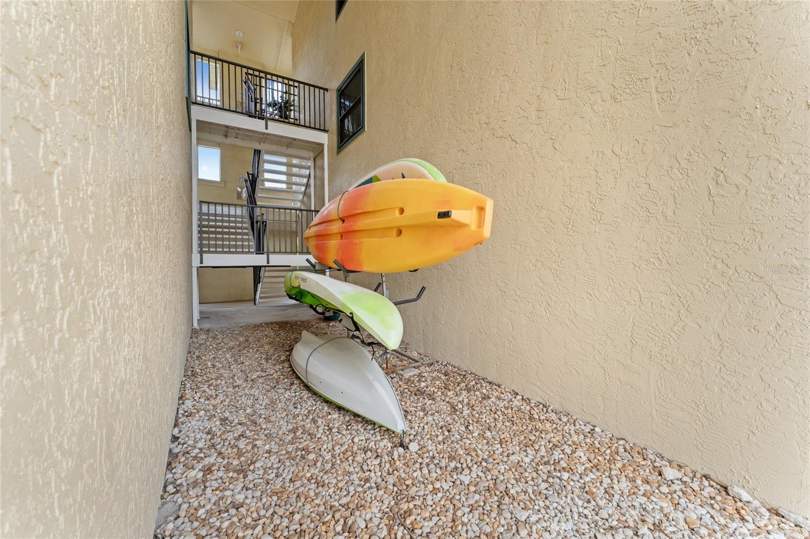 HARBOR POINTE CONDO - Residential