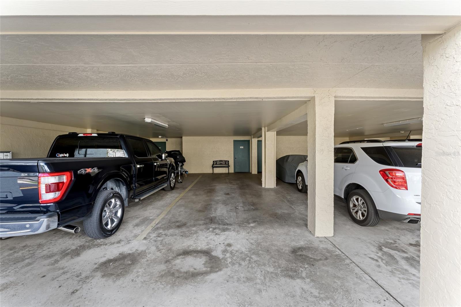 HARBOR POINTE CONDO - Residential