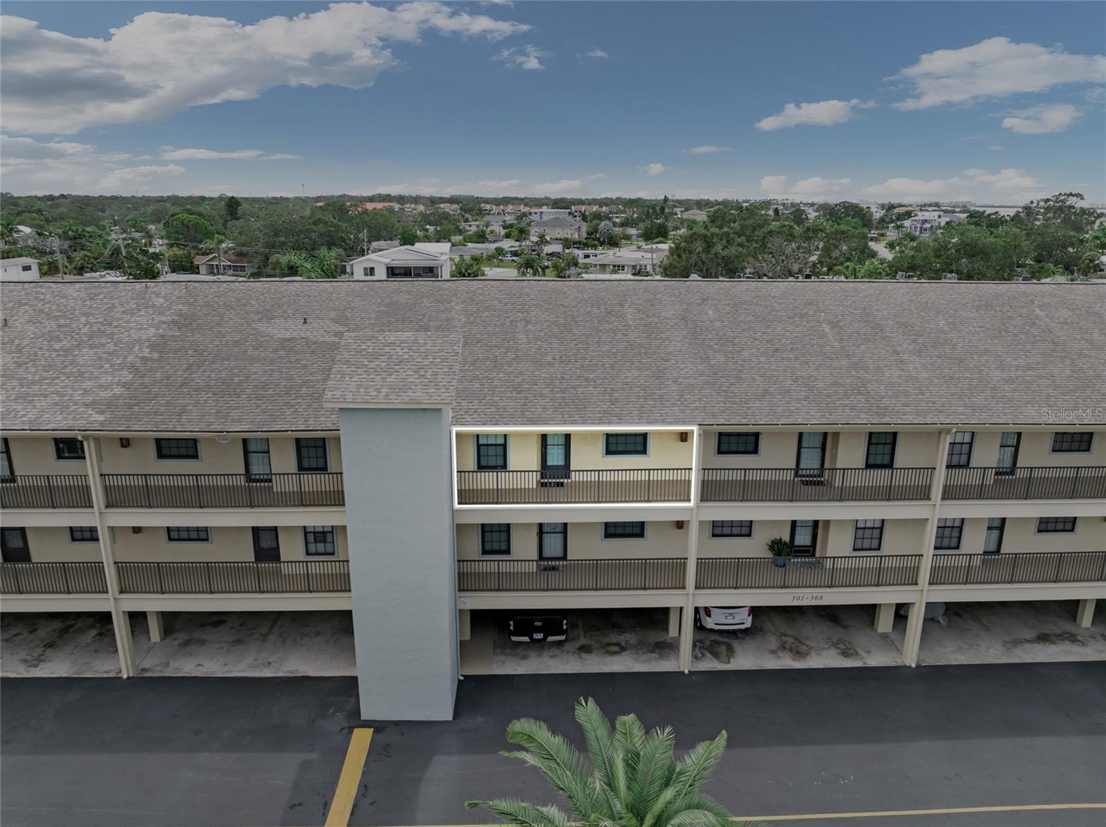 HARBOR POINTE CONDO - Residential