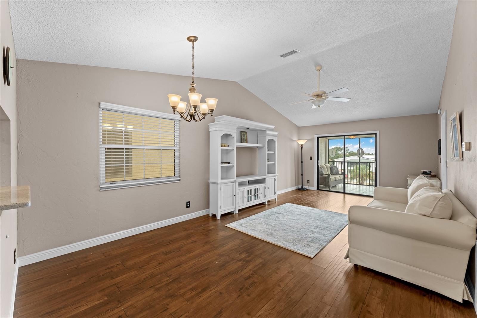 HARBOR POINTE CONDO - Residential