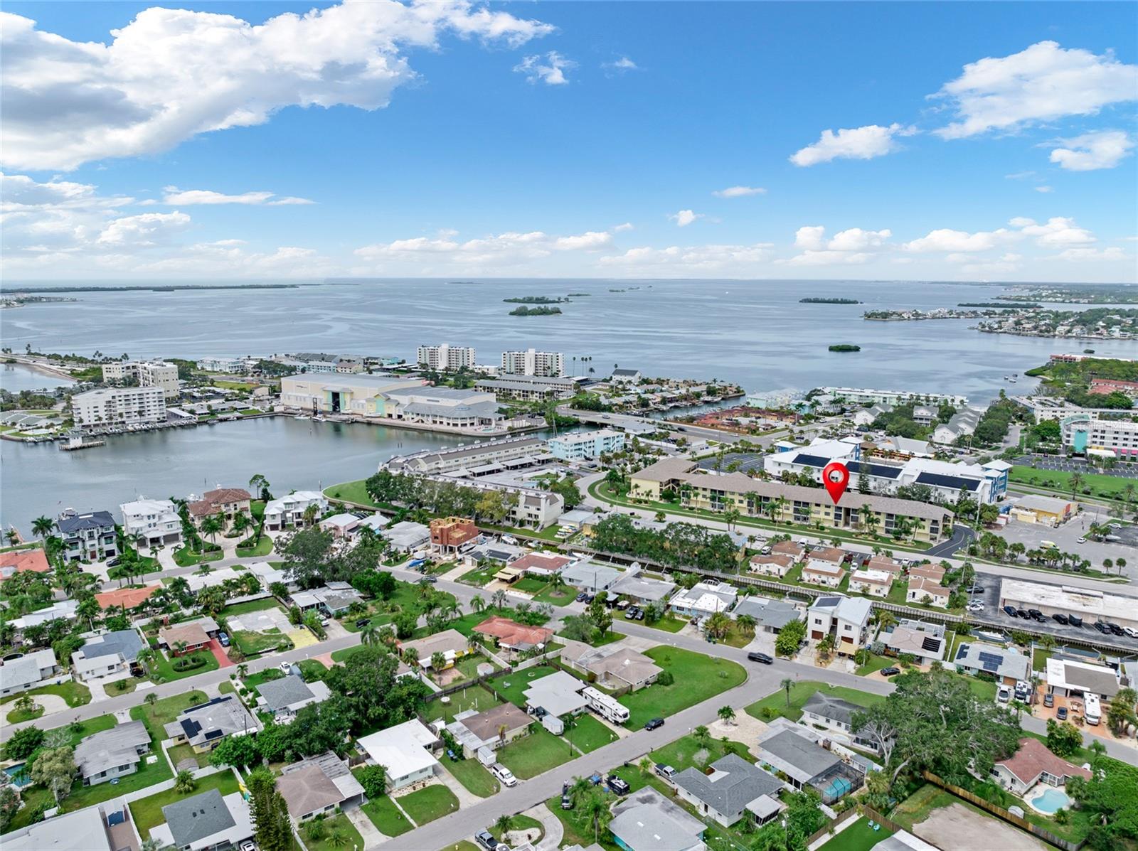 HARBOR POINTE CONDO - Residential