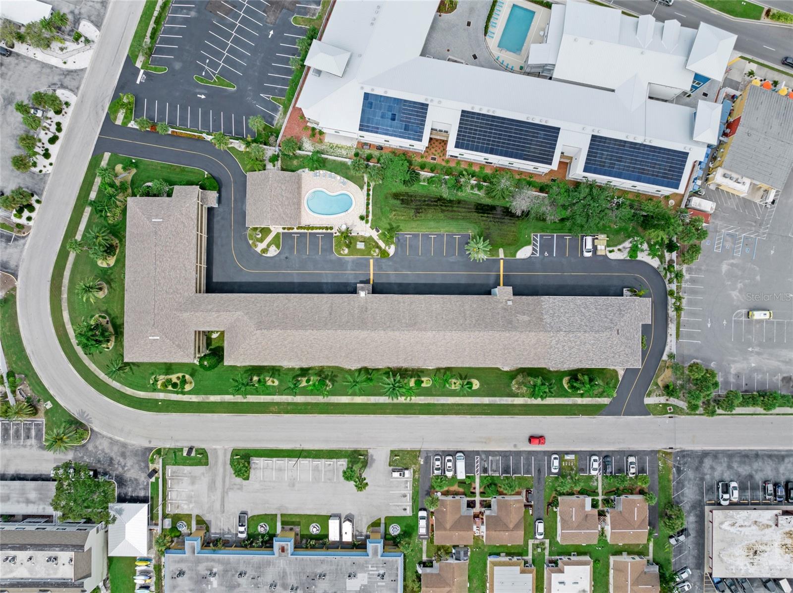 HARBOR POINTE CONDO - Residential