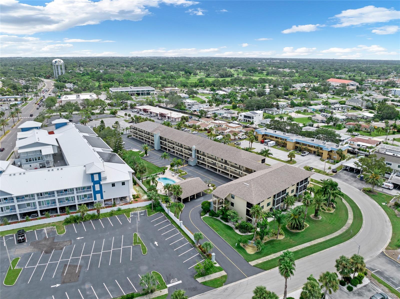 HARBOR POINTE CONDO - Residential