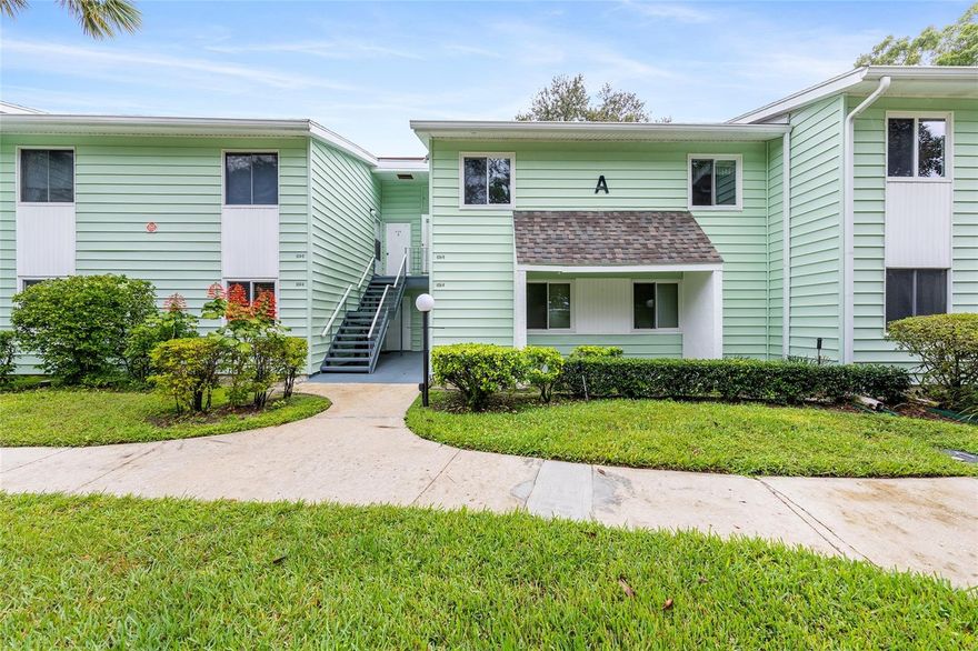 ARE YOU LOOKING TO DOWNSIZE?  ARE YOU LOOKING FOR A BEAUTIFUL GOLF COURSE VIEW?  If the answer is yes to either or both of these questions, don’t miss out on this gem!!  This 2/2 Beauty has it all.  Very spacious floor plan.  A living space that is ideal for quality time with loved ones.  The enclosed back porch will provide addictive daily views overlooking Hole #12 at The Country Club of Silver Springs Shores.  Includes washer and dryer.  There are too many other exciting details to list.  Set up a showing today.