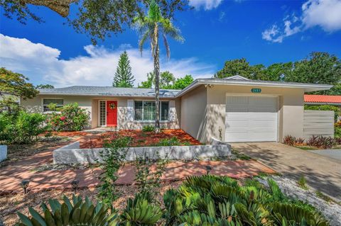 Photo of 2485 Indigo Drive, Clearwater, FL 33763 (MLS # TB8385554)