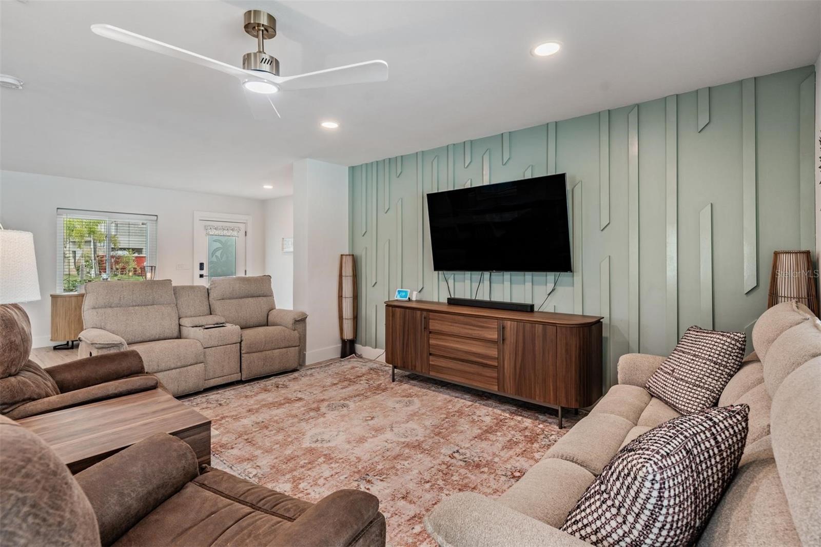 ISLE OF PALMS 1ST ADD - Residential