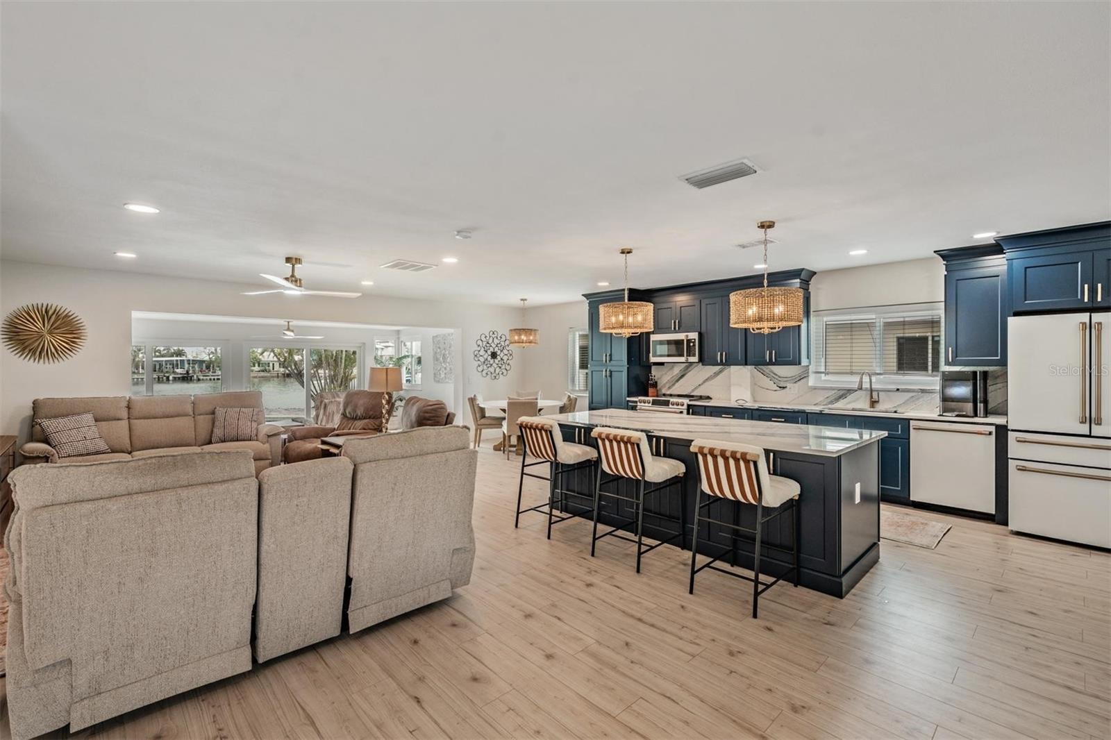 ISLE OF PALMS 1ST ADD - Residential