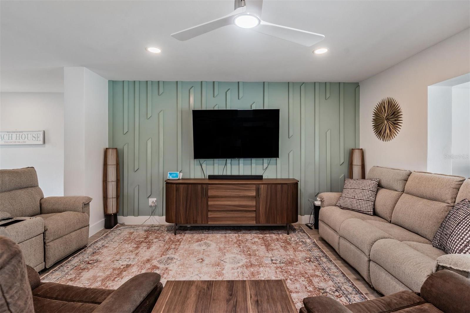 ISLE OF PALMS 1ST ADD - Residential