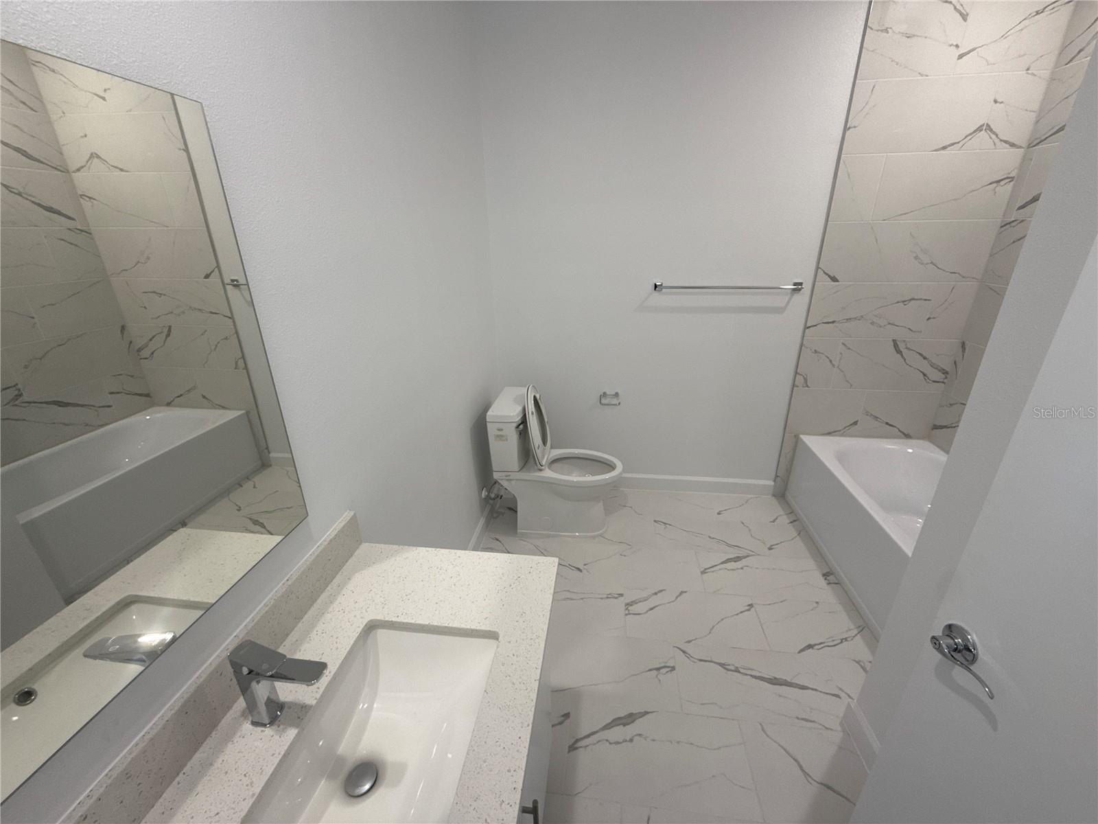 THE AZUR RESORT - Residential Lease