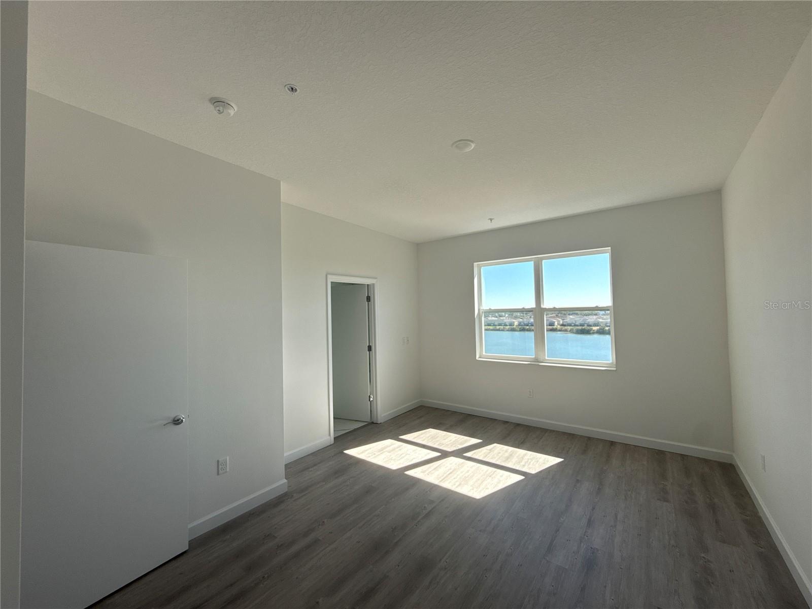 THE AZUR RESORT - Residential Lease