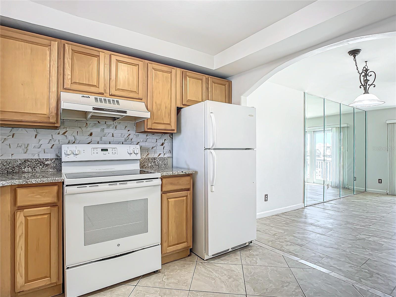 100 SILVER BEACH AVENUE 304