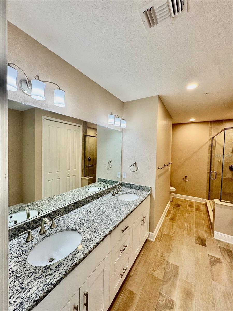 PALMA SOLA BAY CLUB PH 19A - Residential