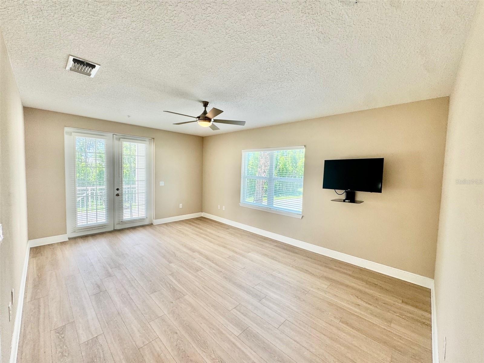 PALMA SOLA BAY CLUB PH 19A - Residential