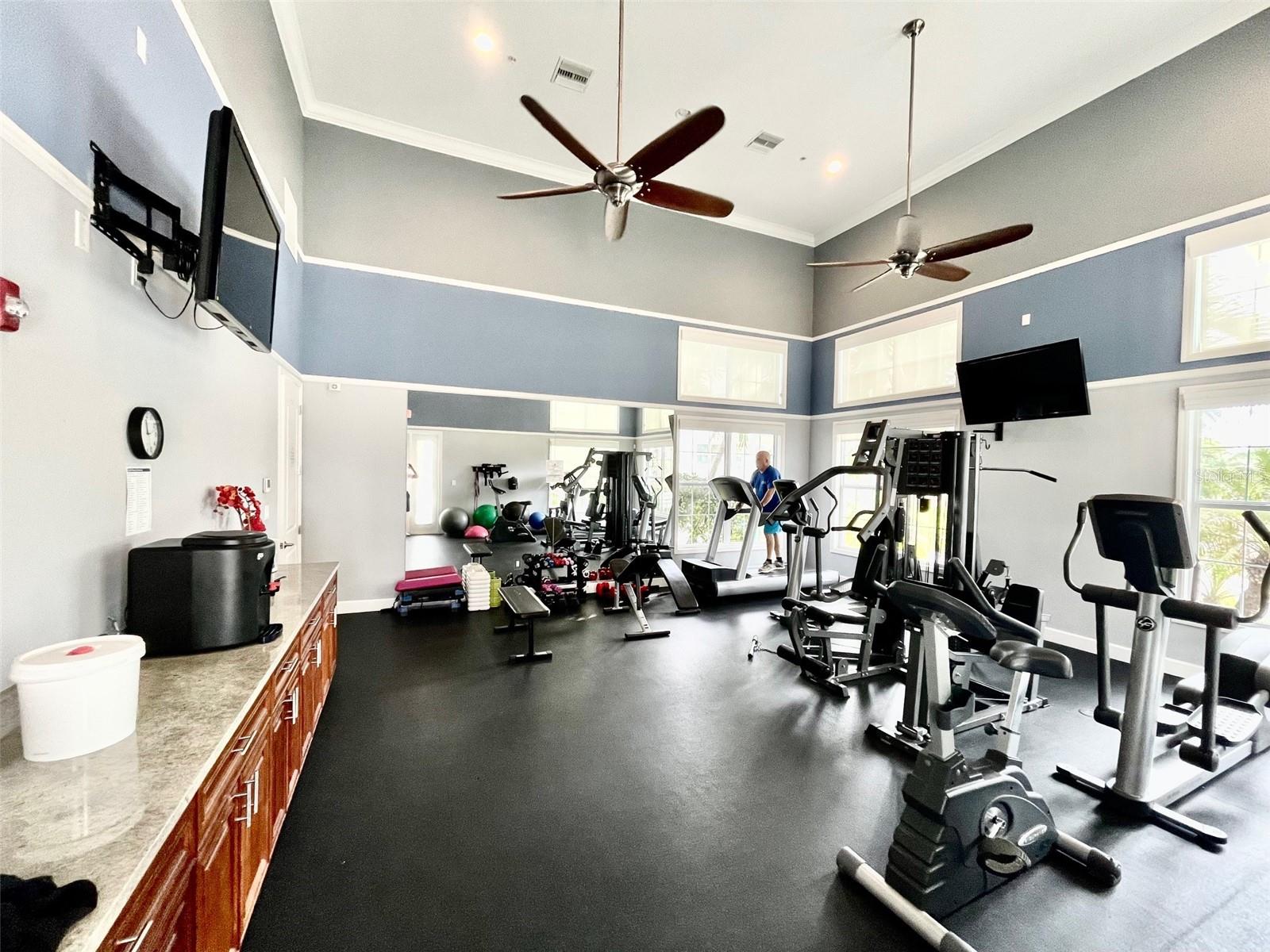 PALMA SOLA BAY CLUB PH 19A - Residential