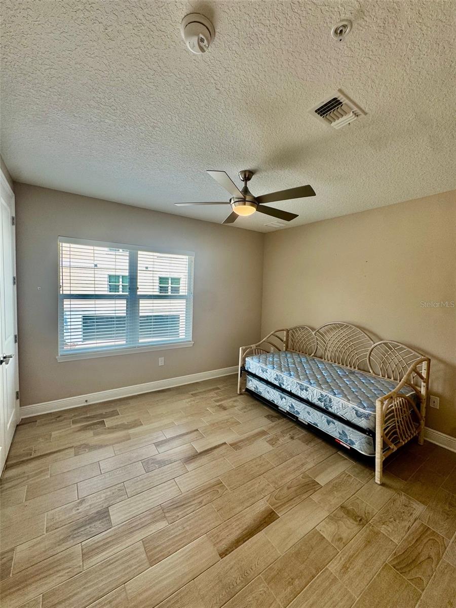 PALMA SOLA BAY CLUB PH 19A - Residential