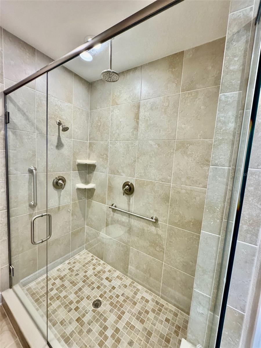 PALMA SOLA BAY CLUB PH 19A - Residential