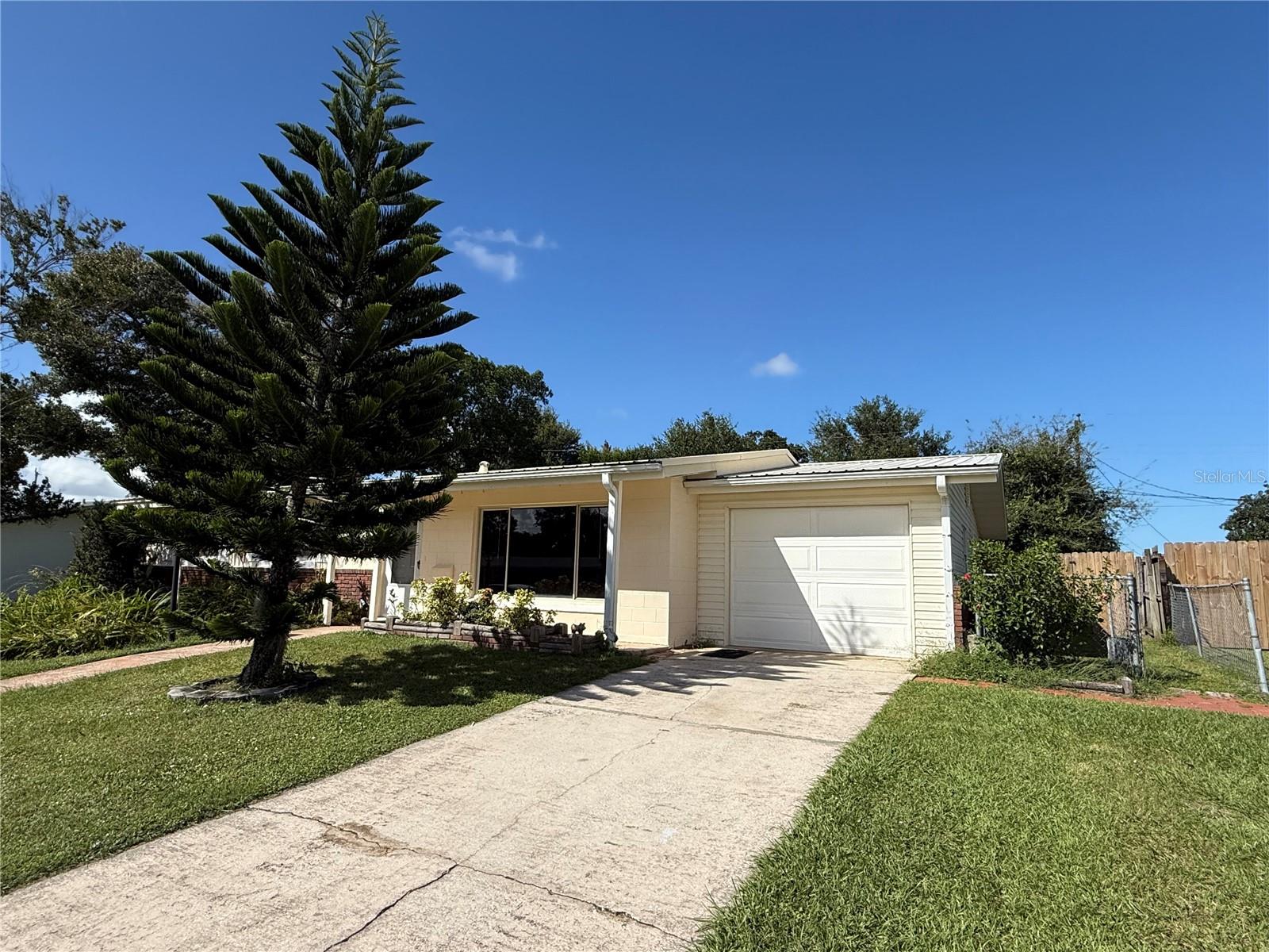 GARDENDALE UNIT 04 - Residential