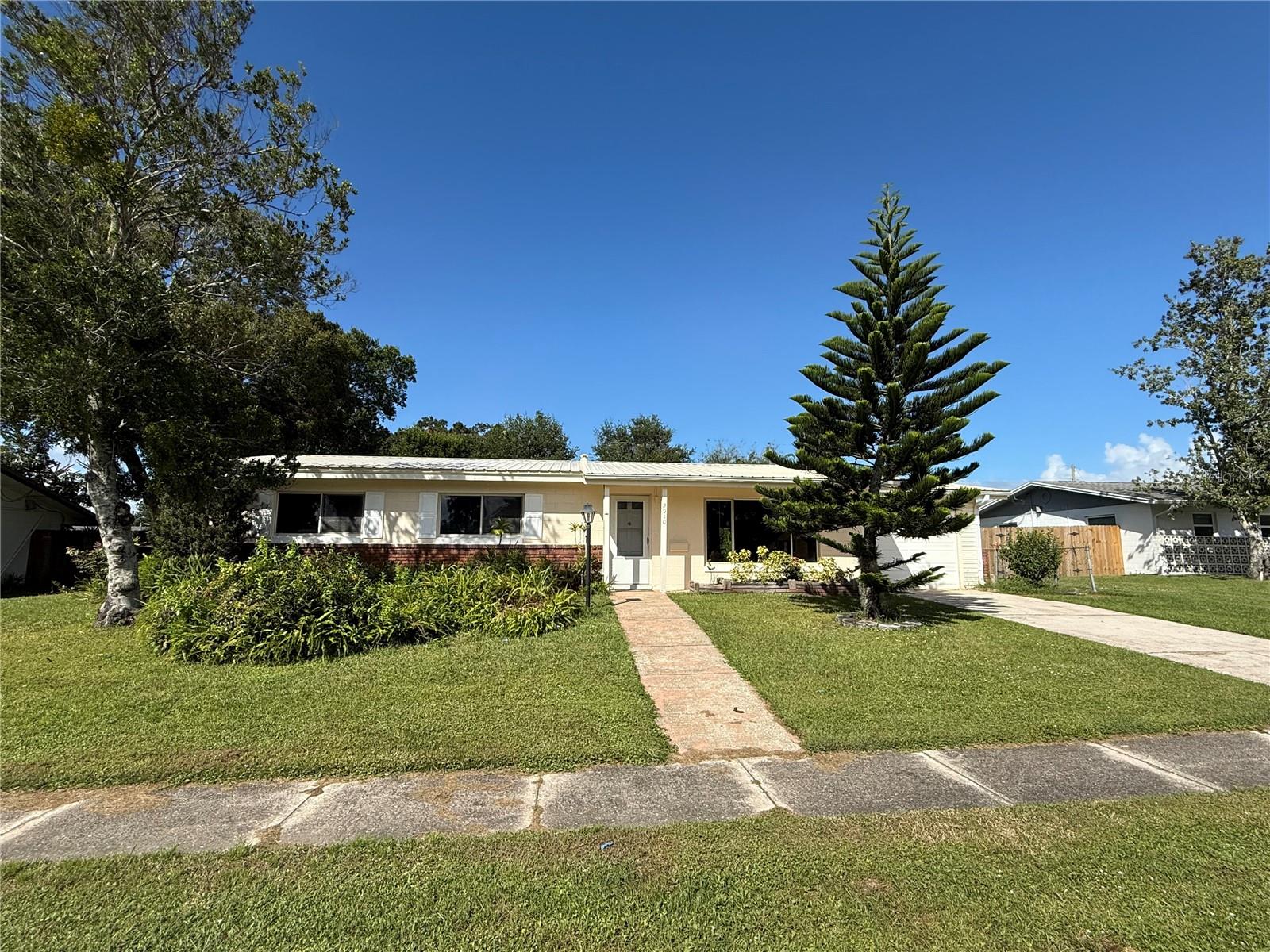 GARDENDALE UNIT 04 - Residential