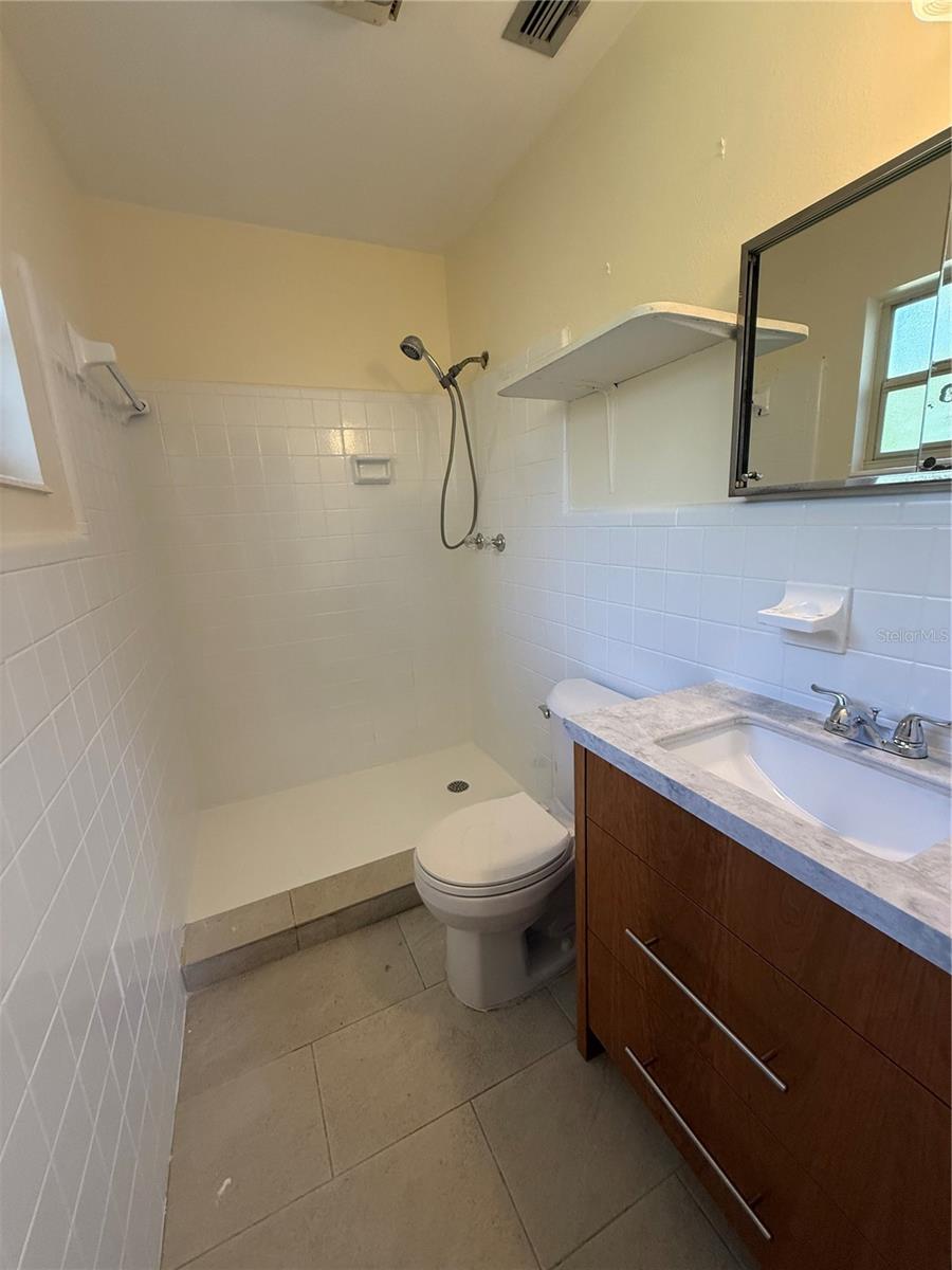 GARDENDALE UNIT 04 - Residential