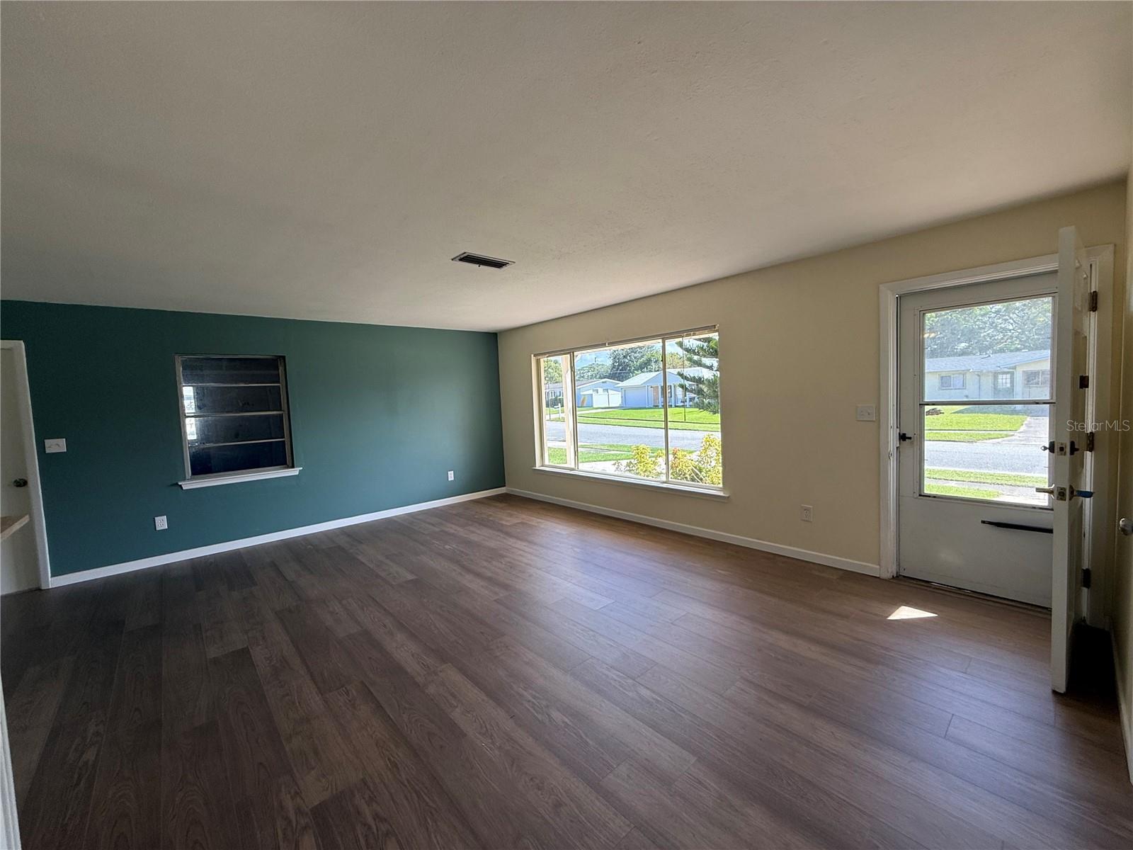 GARDENDALE UNIT 04 - Residential