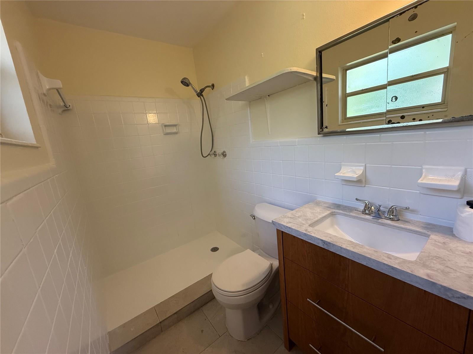 GARDENDALE UNIT 04 - Residential