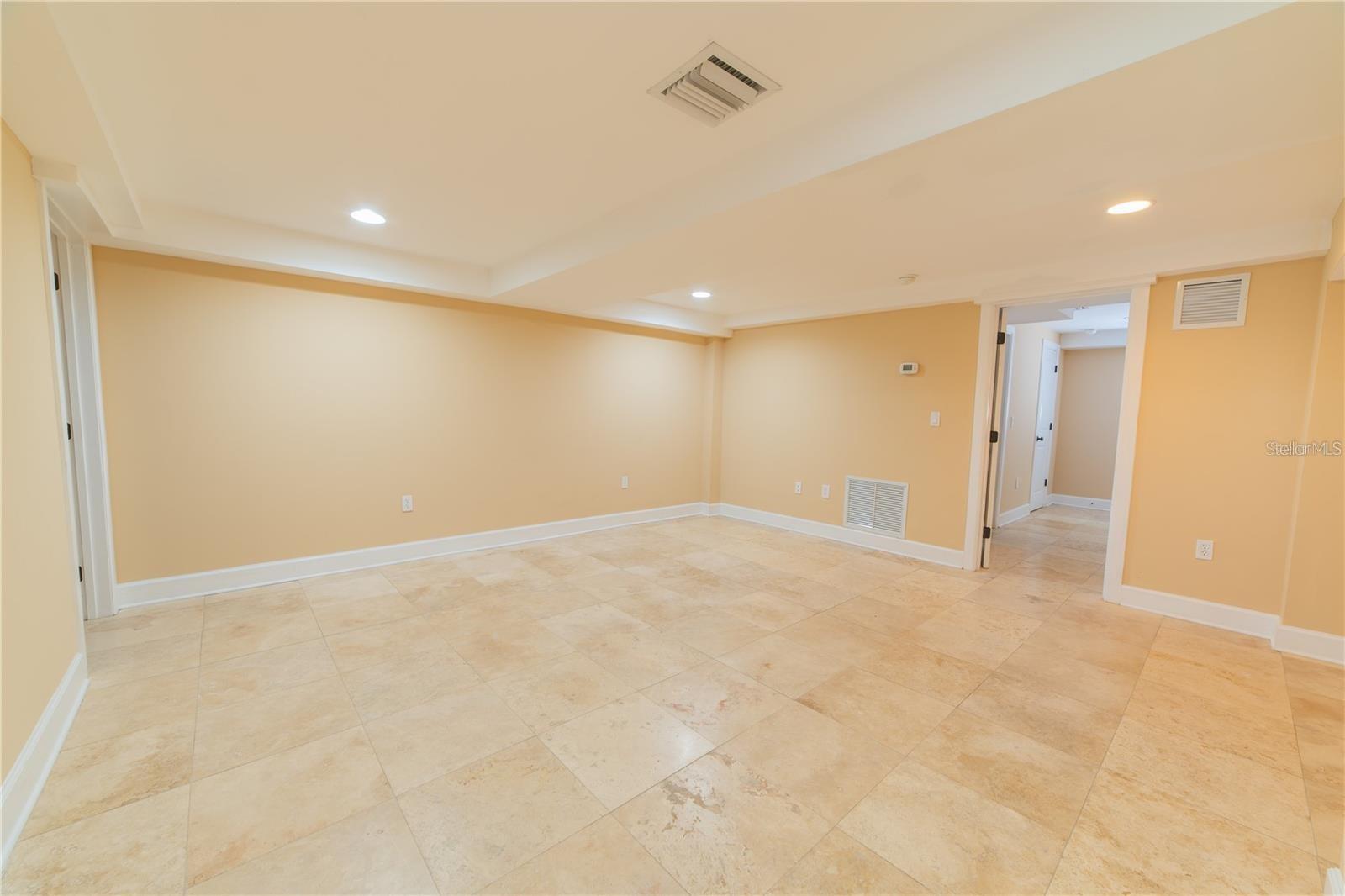 WIGHTS 2ND - Residential Lease