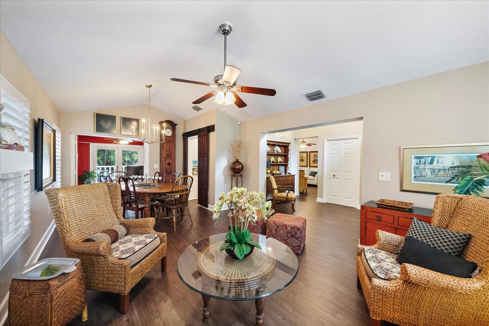 WHIT ACRES - Residential