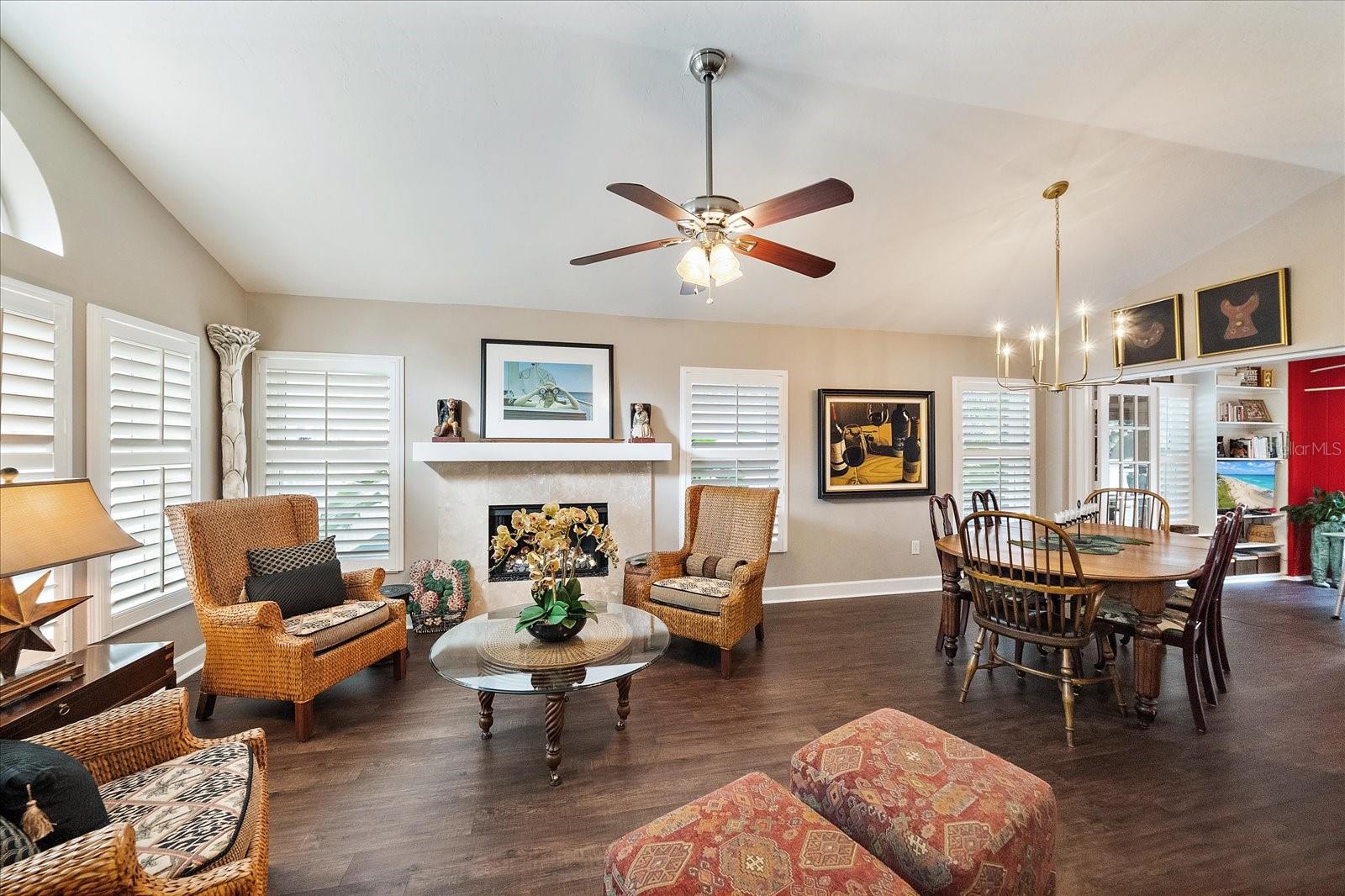 WHIT ACRES - Residential