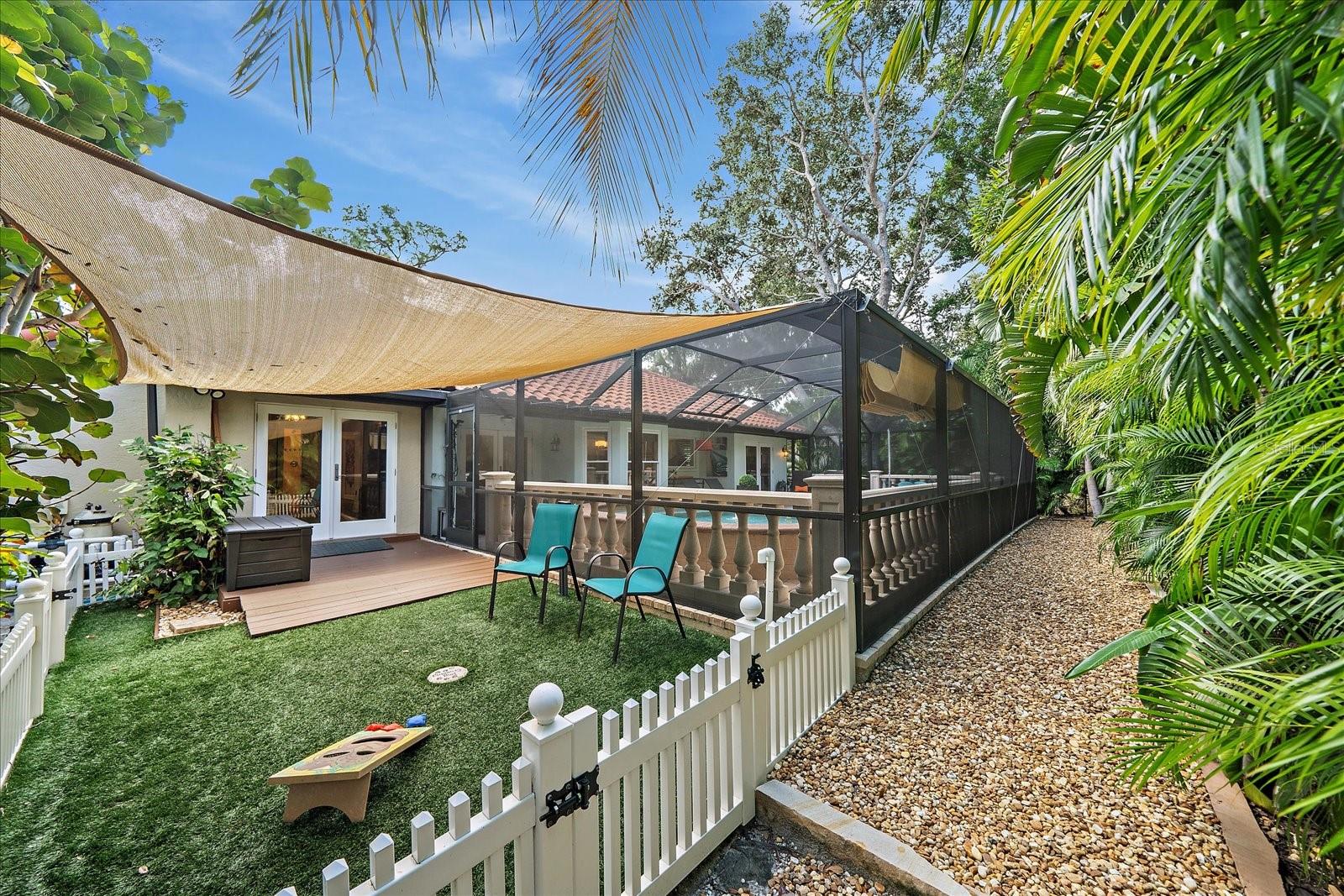 WHIT ACRES - Residential