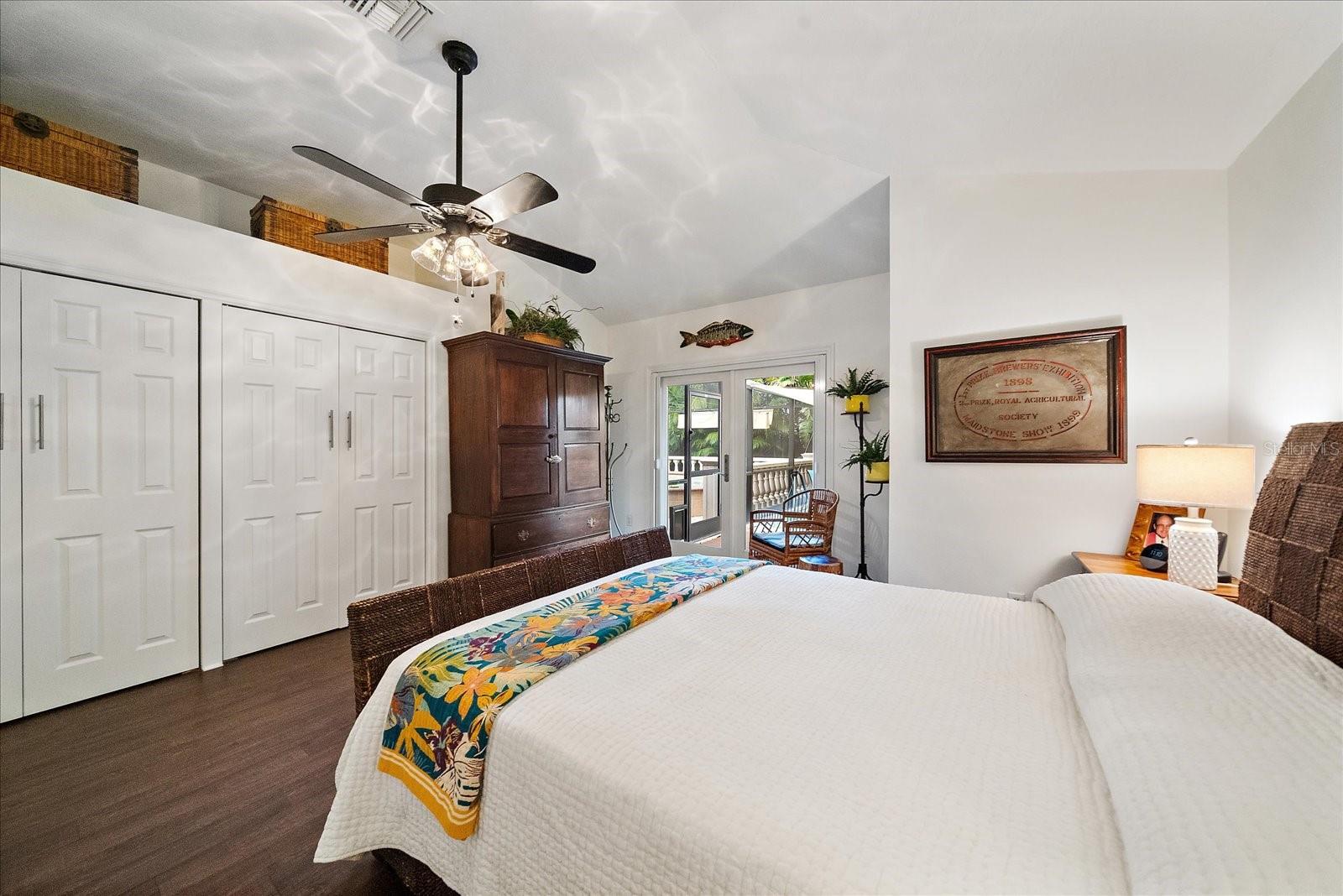 WHIT ACRES - Residential