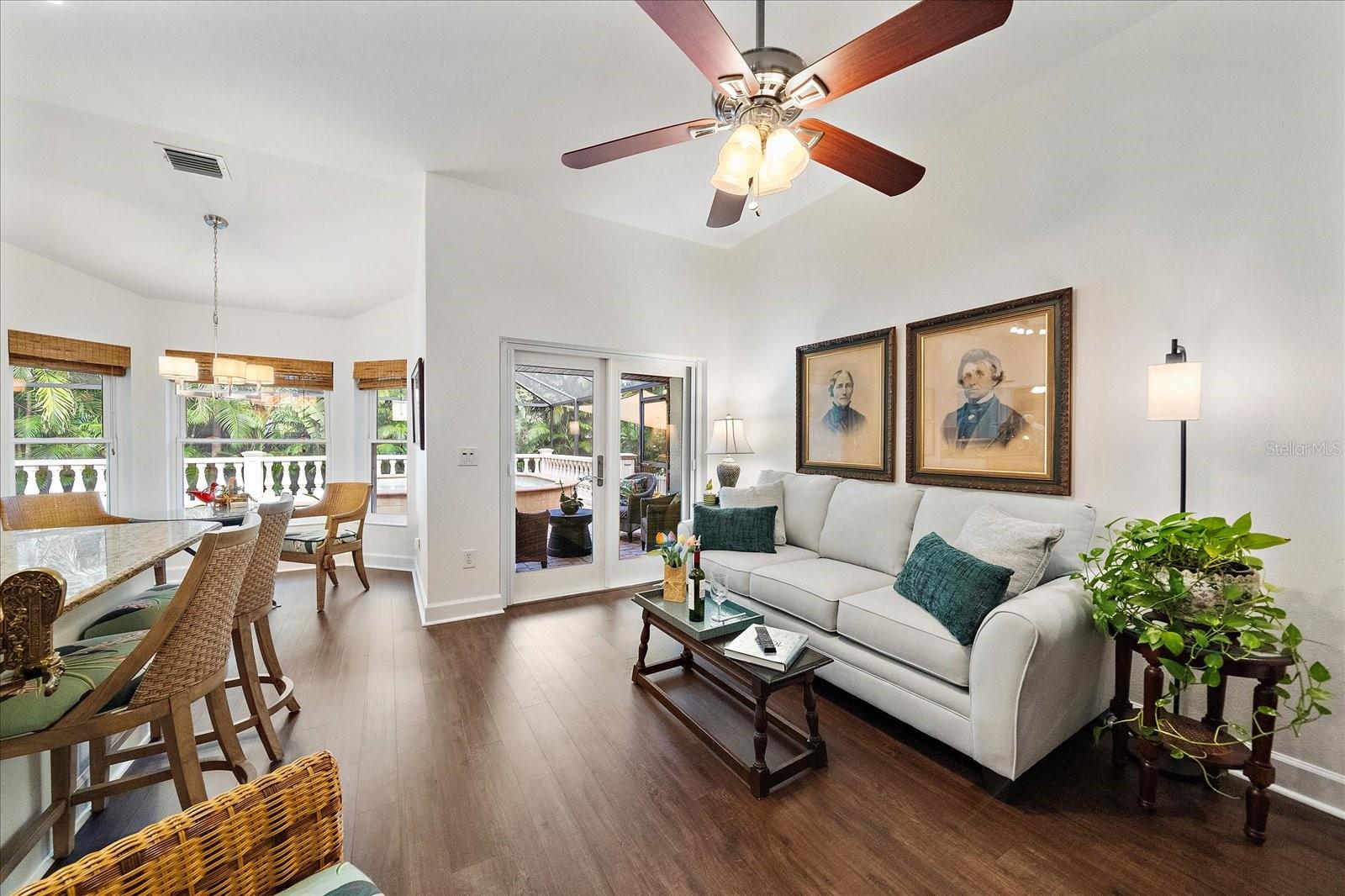 WHIT ACRES - Residential