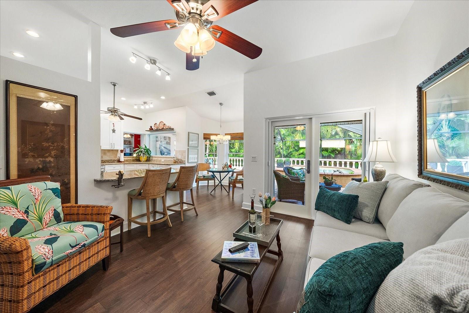 WHIT ACRES - Residential