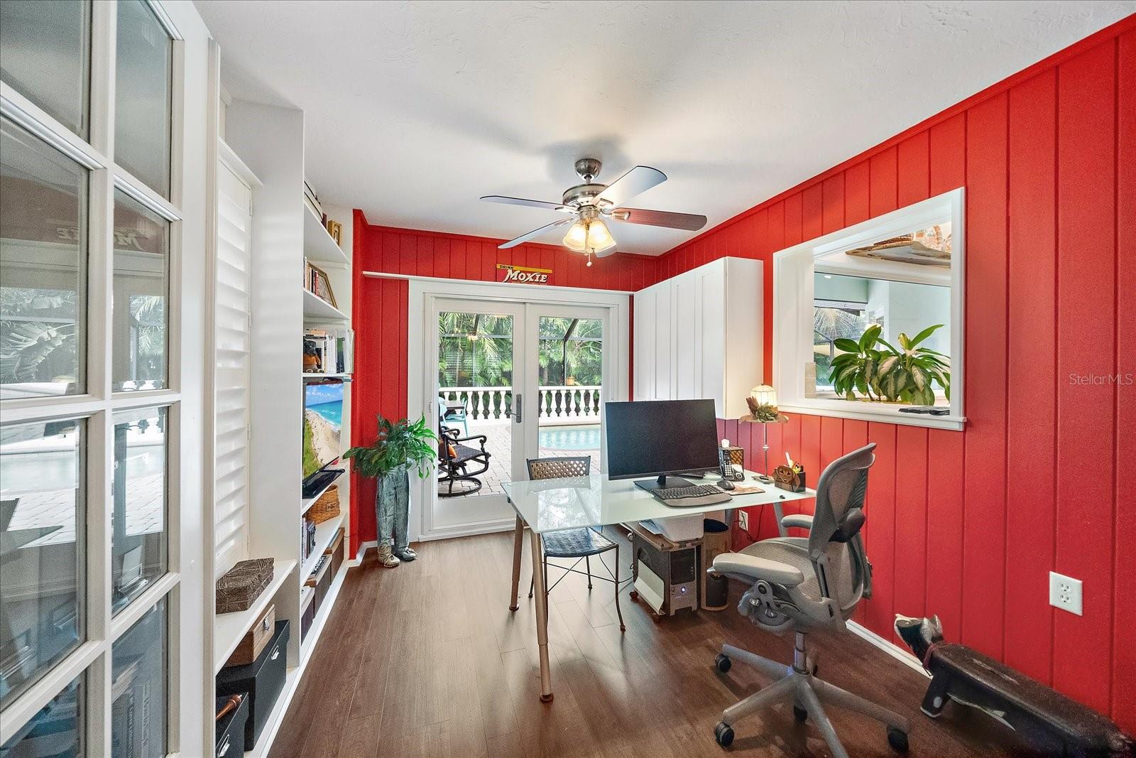 WHIT ACRES - Residential