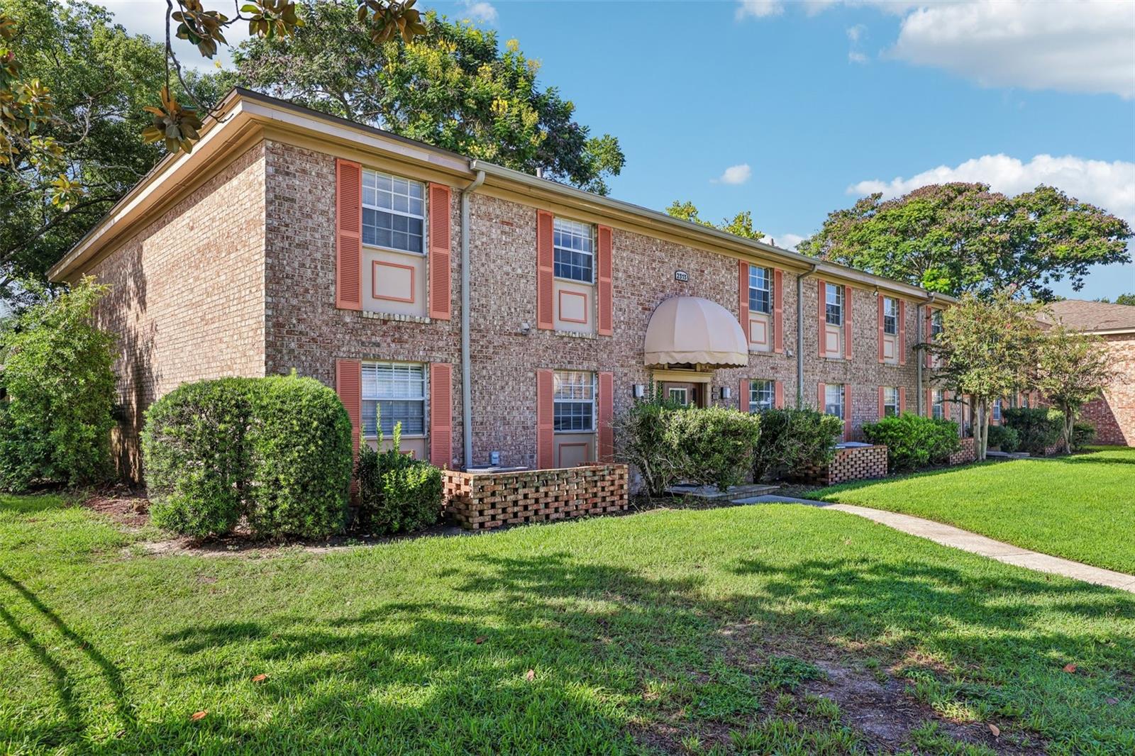 2313 HAYWOOD COURT 201