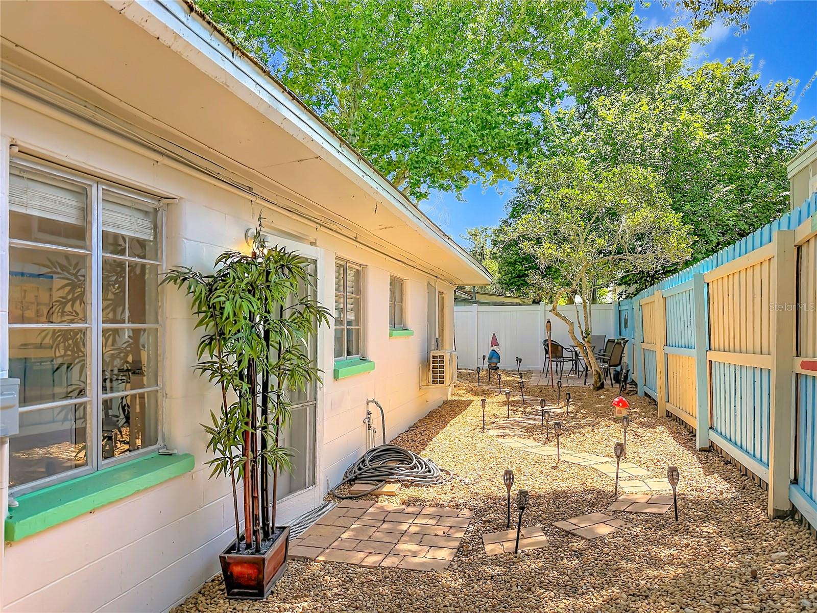 ACREAGE & UNREC - Residential
