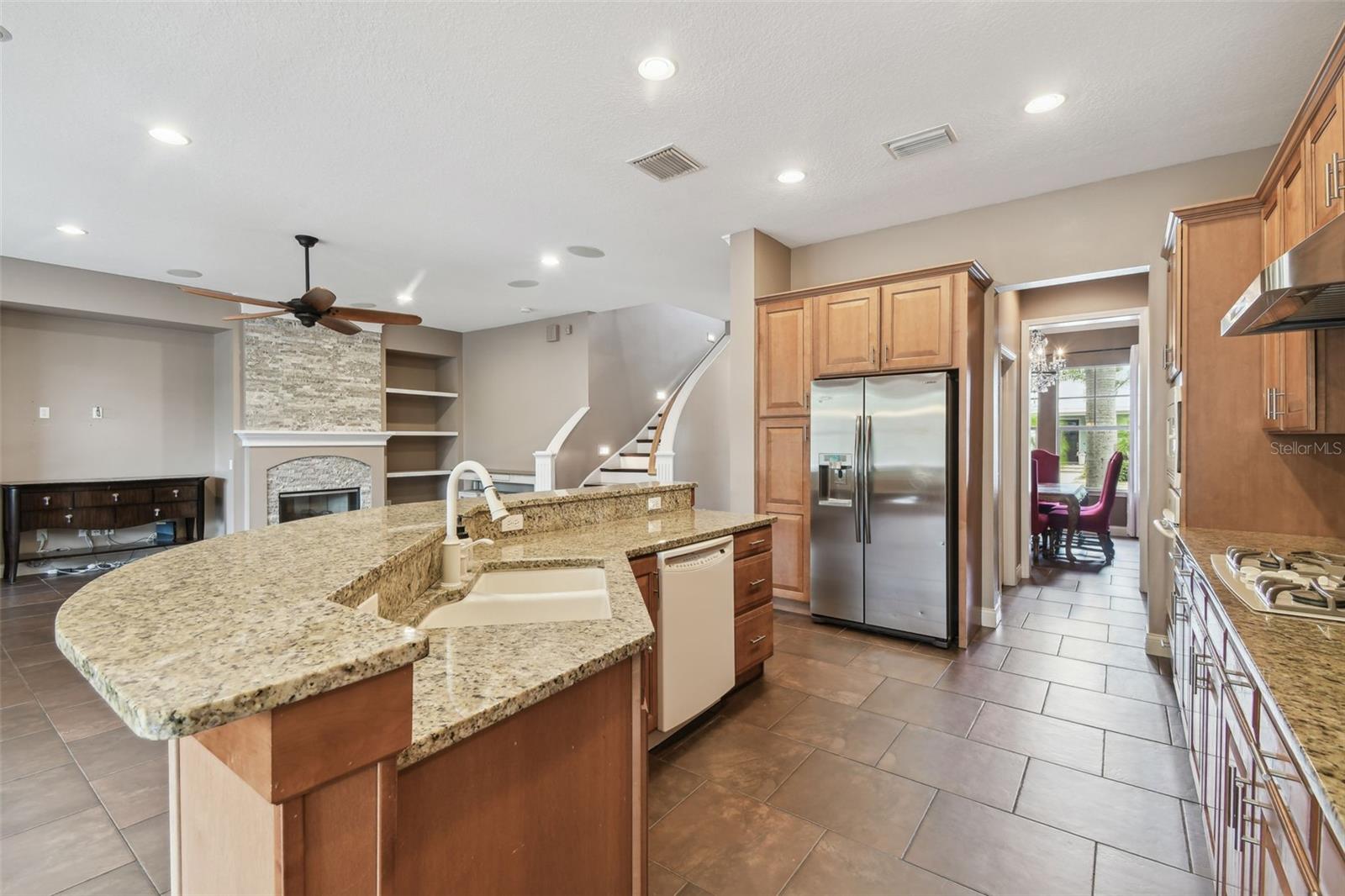 824 ISLEBAY DRIVE