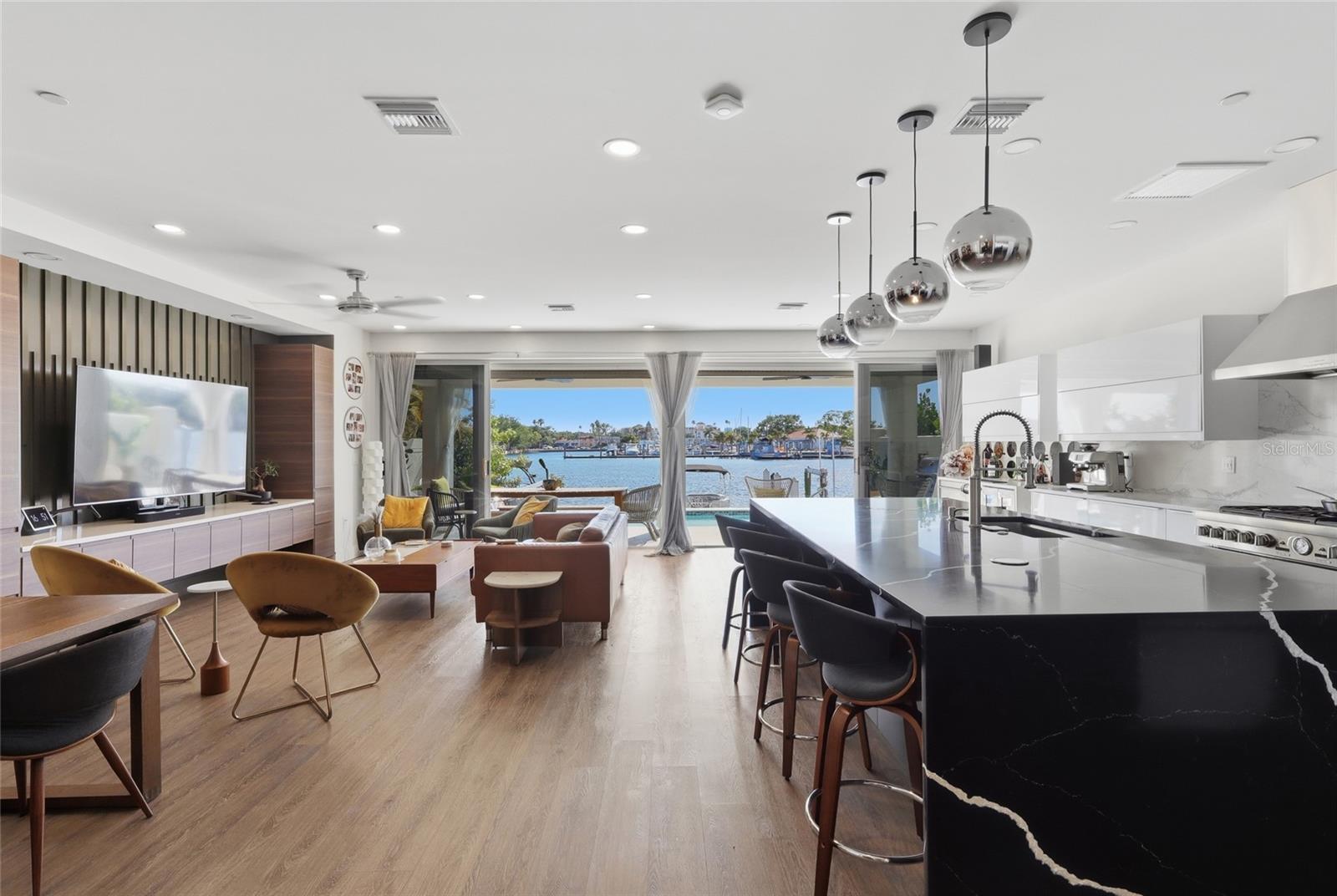 PORT ROYAL AT HARBOUR ISLAND P - Residential Lease