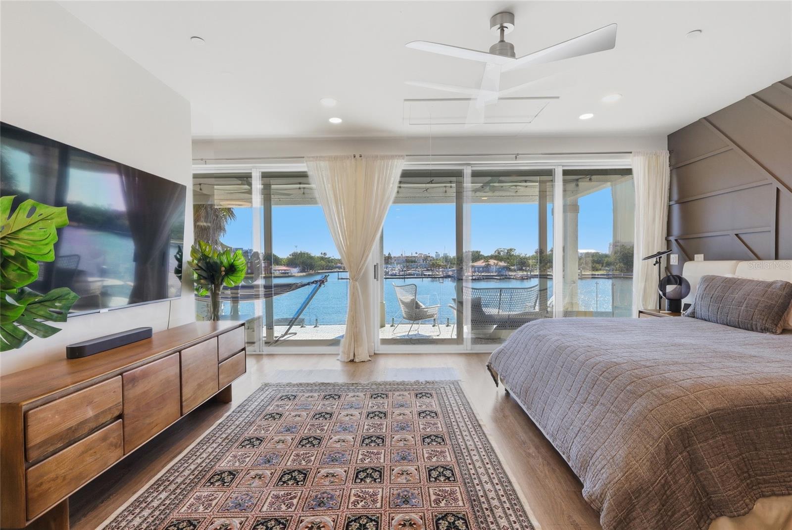 PORT ROYAL AT HARBOUR ISLAND P - Residential Lease