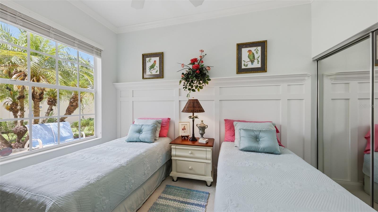 VILLAGEWALK - Residential