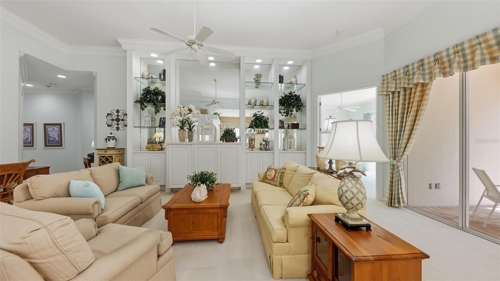 VILLAGEWALK - Residential