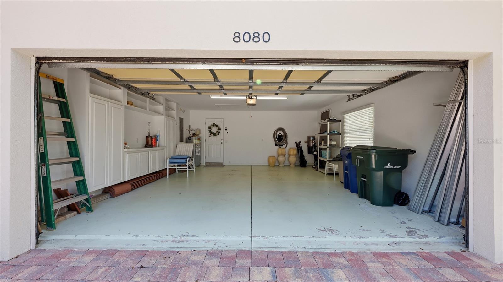 VILLAGEWALK - Residential