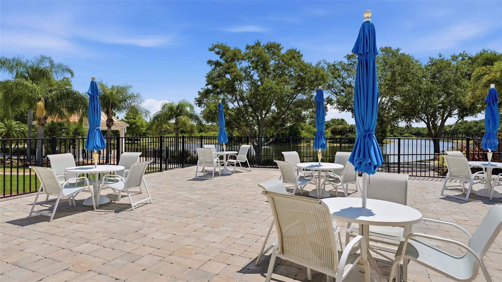 VILLAGEWALK - Residential