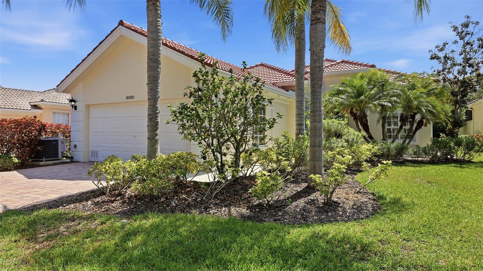 VILLAGEWALK - Residential
