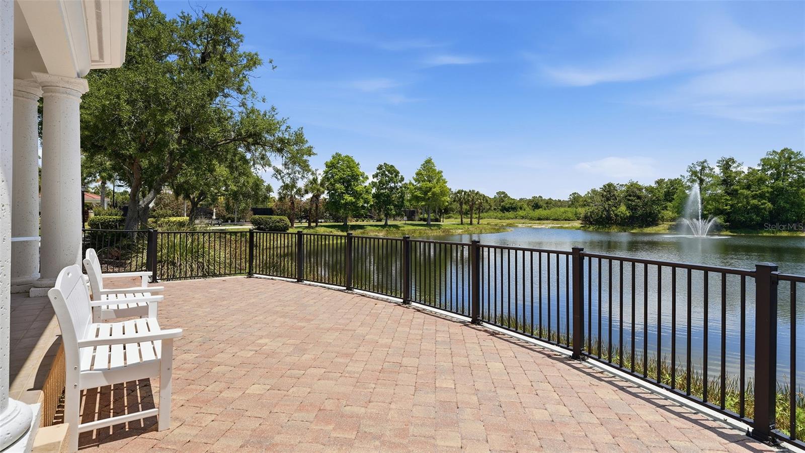 VILLAGEWALK - Residential
