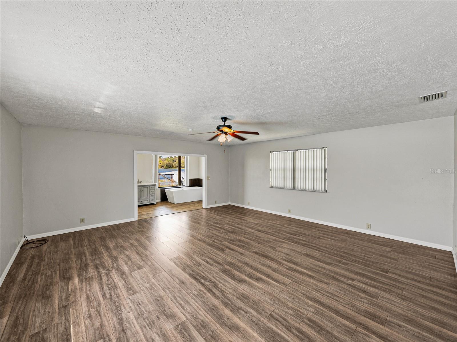 HANCOCK LAKE - Residential