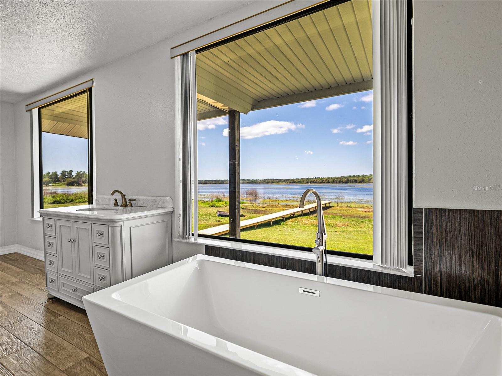 HANCOCK LAKE - Residential