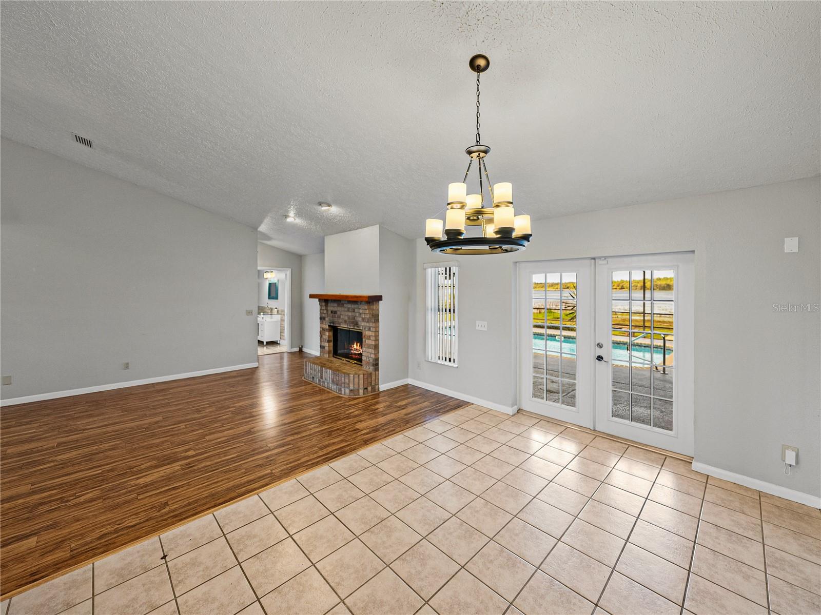 HANCOCK LAKE - Residential