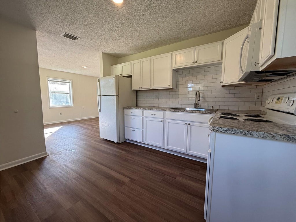 Photo of 7615 Chase Road, Lakeland, FL 33810 (MLS # B4902404)