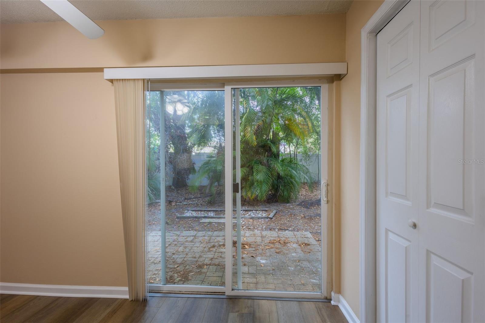 OAK LAKE CONDO - Residential